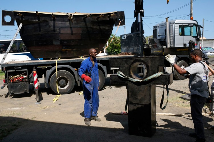 Art contemporain caraïbe Victor Anicet