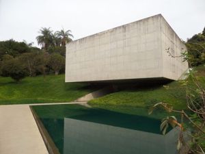 Pavillon Varejão, oeuvre de Cervinho Lopez