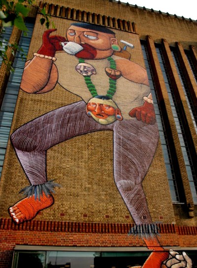    Nunca, Mural du Tate Modern en 2008