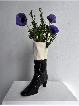 Botte 2012 faience emaillee 30x22x10cm