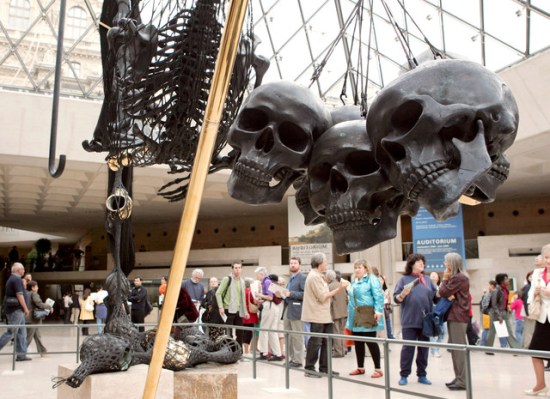Tunga, à la rencontre de deux mondes,2005 Pyramide du Louvre