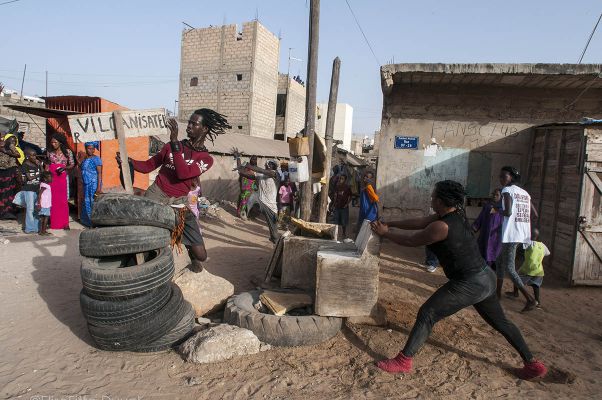 FEstival Dalifort dannse : faire redescendre les arts de la scène dans les rues