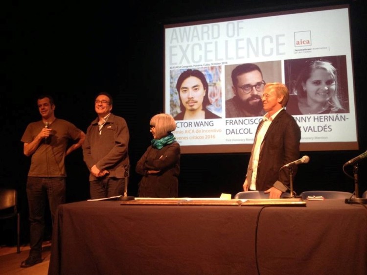 remise-de-prix-jeune-critique-par-le-jury-aica