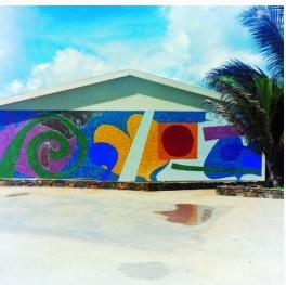 Fresque de 1965 à Sainte - Croix (Caraïbe) aujourd'hui disparue :NDLR déjà la couleur, déjà le reflet