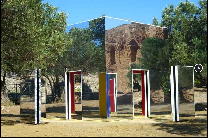 Cabanr éclatée aux quatre couleurs©